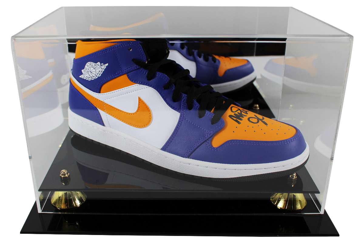 
Magic Johnson Signed Right Nike Air Jordan 1 2022 Lakers Shoe w/ Case BAS Wit