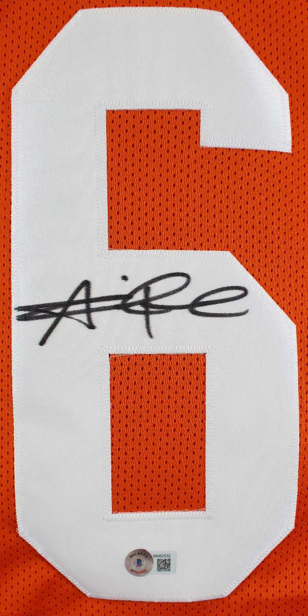 
Tennessee Alvin Kamara Authentic Signed Orange Pro Style Jersey BAS Witnessed