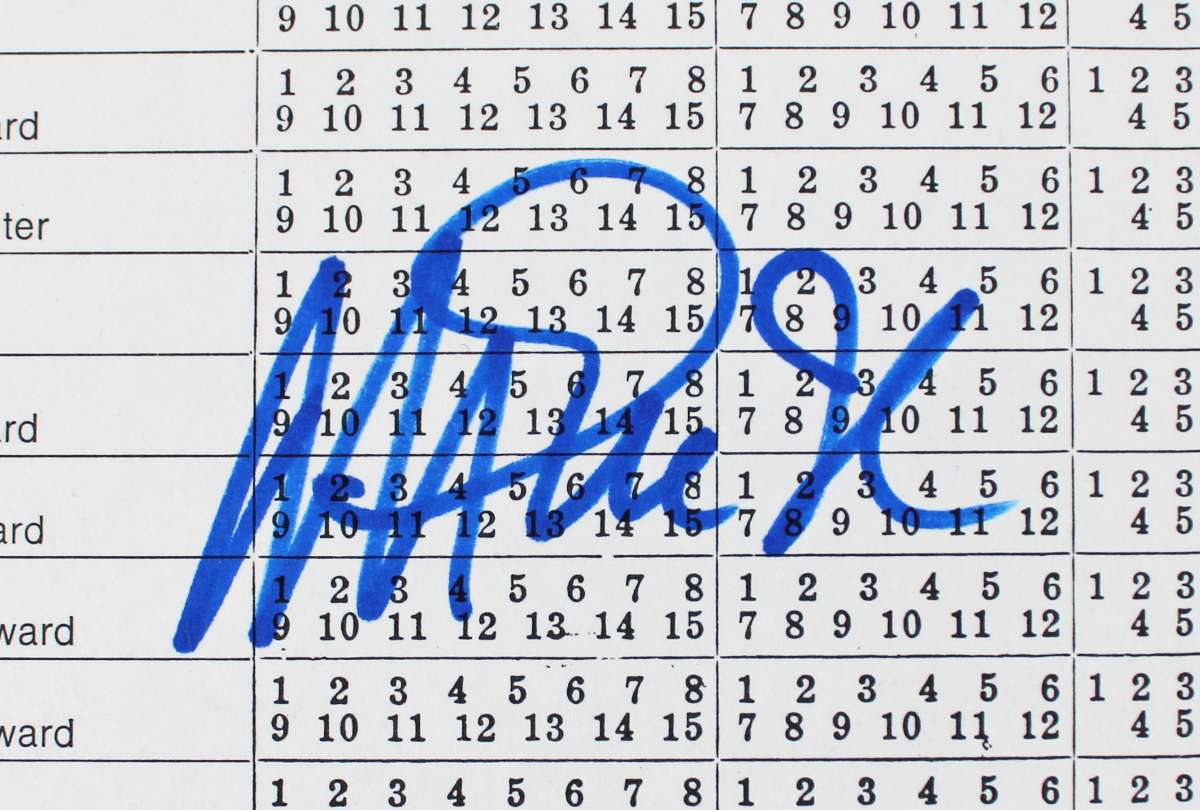 
Magic Johnson & Larry Bird Signed 1979 NCAA Final Scorecard BAS Wit #1W867913