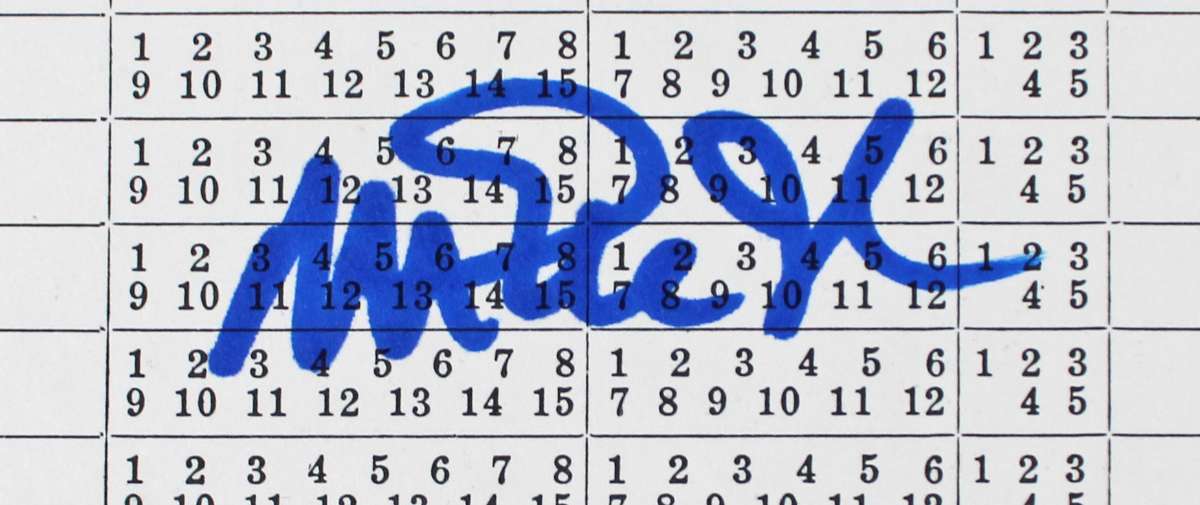 
Magic Johnson & Larry Bird Signed 1979 NCAA Semi-final Scorecard BAS #1W867914