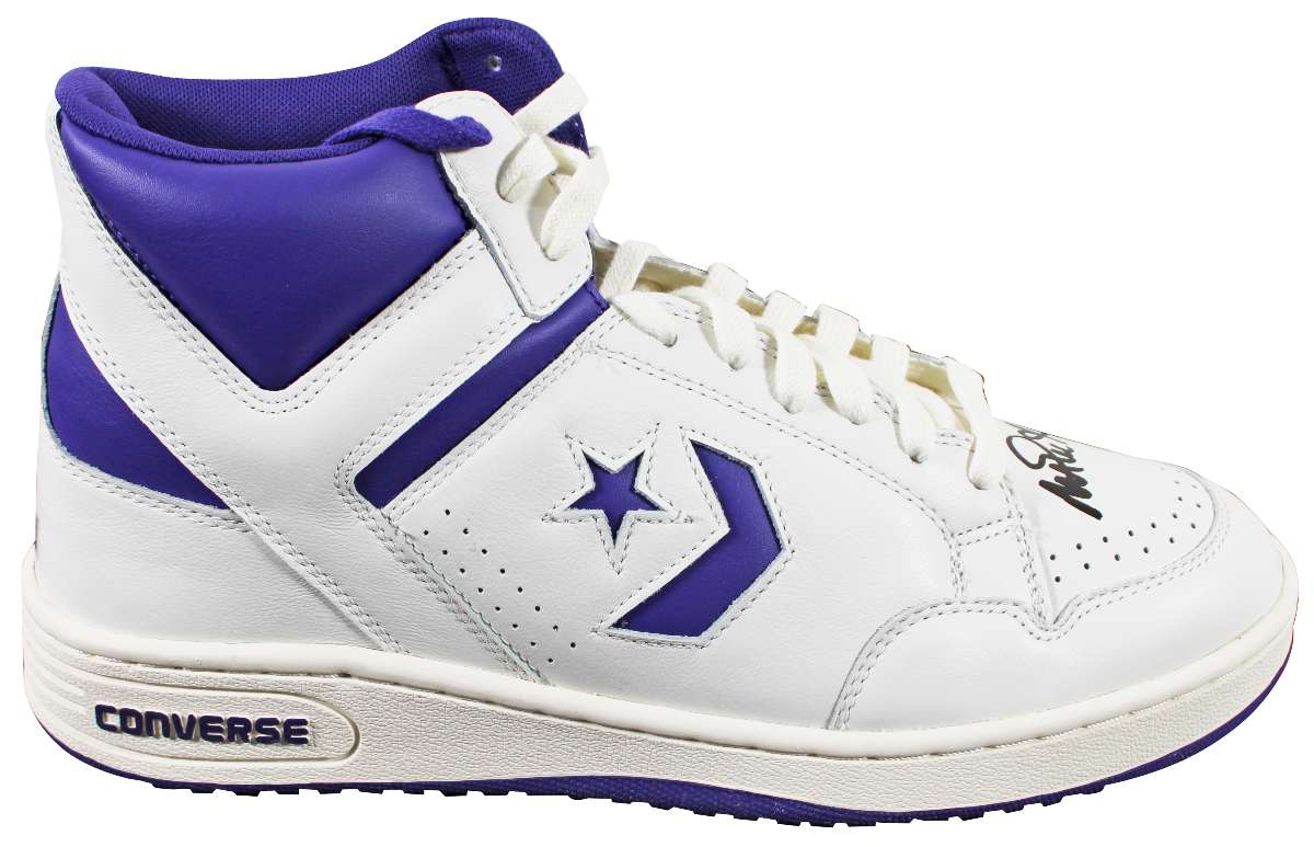 
Lakers Magic Johnson Signed Right Purple & White Converse Weapon Shoe BAS Wit 2