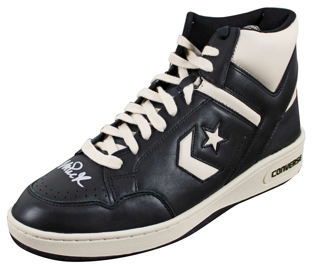 
Lakers Magic Johnson Signed Left Black & White Converse Weapon Shoe BAS Wit 2