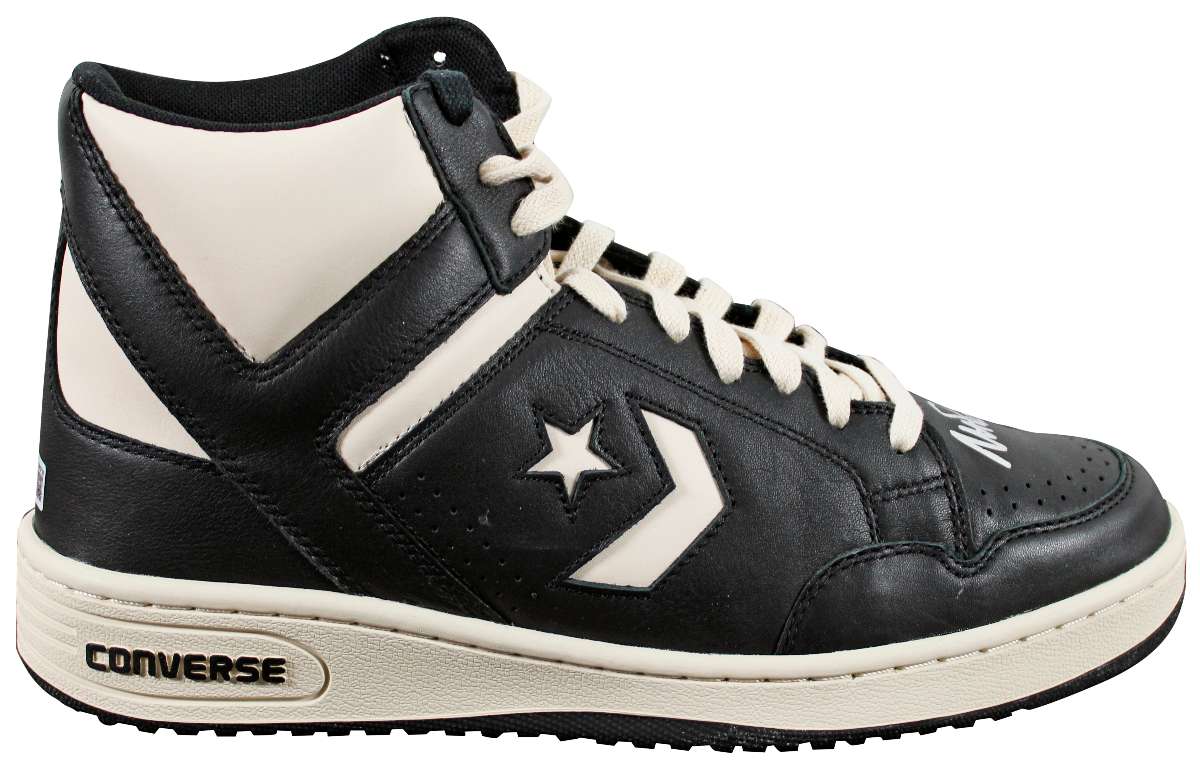 
Lakers Magic Johnson Signed Right Black & White Converse Weapon Shoe BAS Wit 2